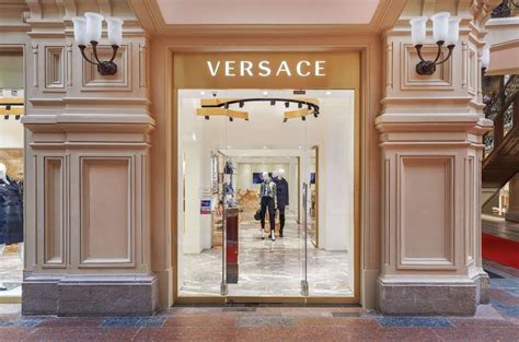 serravalle negozio versace|Our Stores .